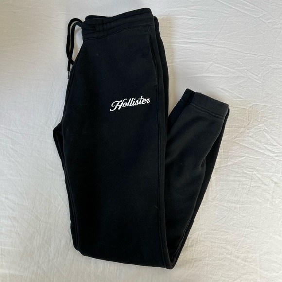 🍂HOLLISTER 2 pc sweatpants🍂 - Picture 6 of 8
